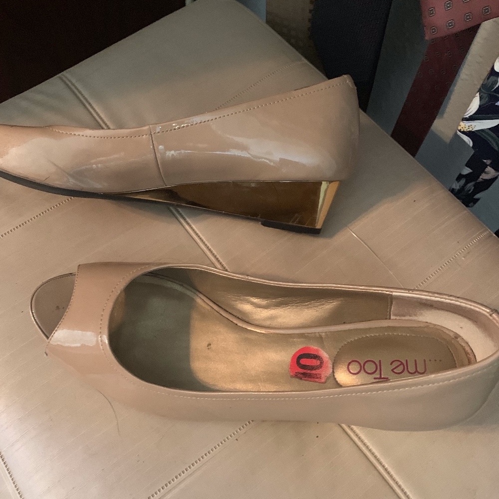 Peep toe, tan wedge